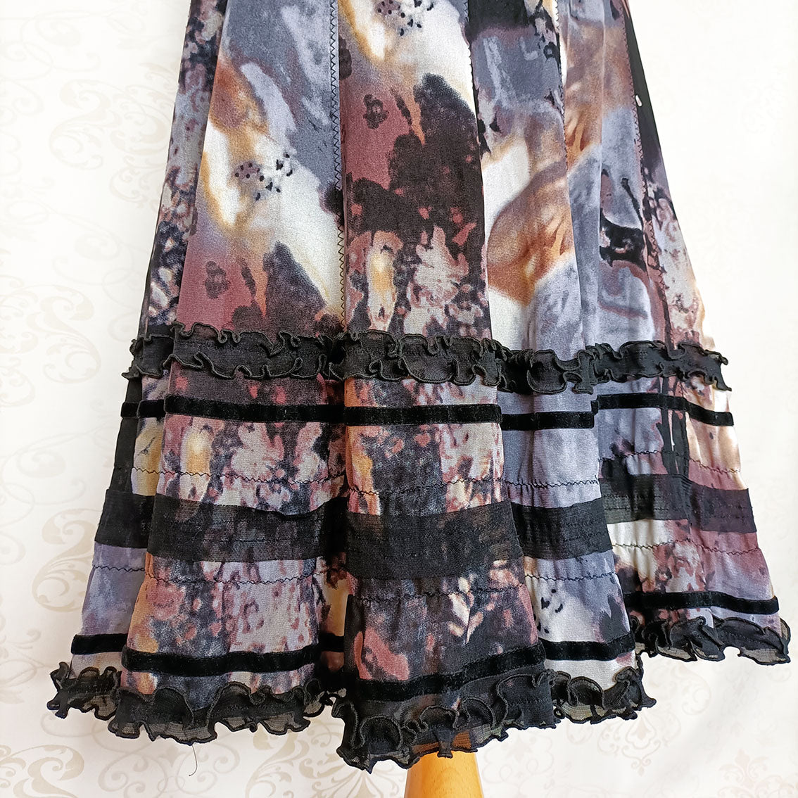 (y2k) Black grey cream abstract mesh midi/maxi skirt - Size 10-12
