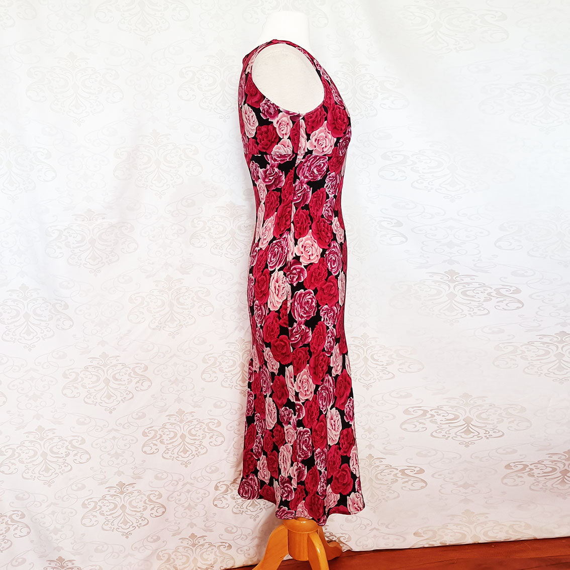 (90s) Rose georgette maxi dress - Size 8-10