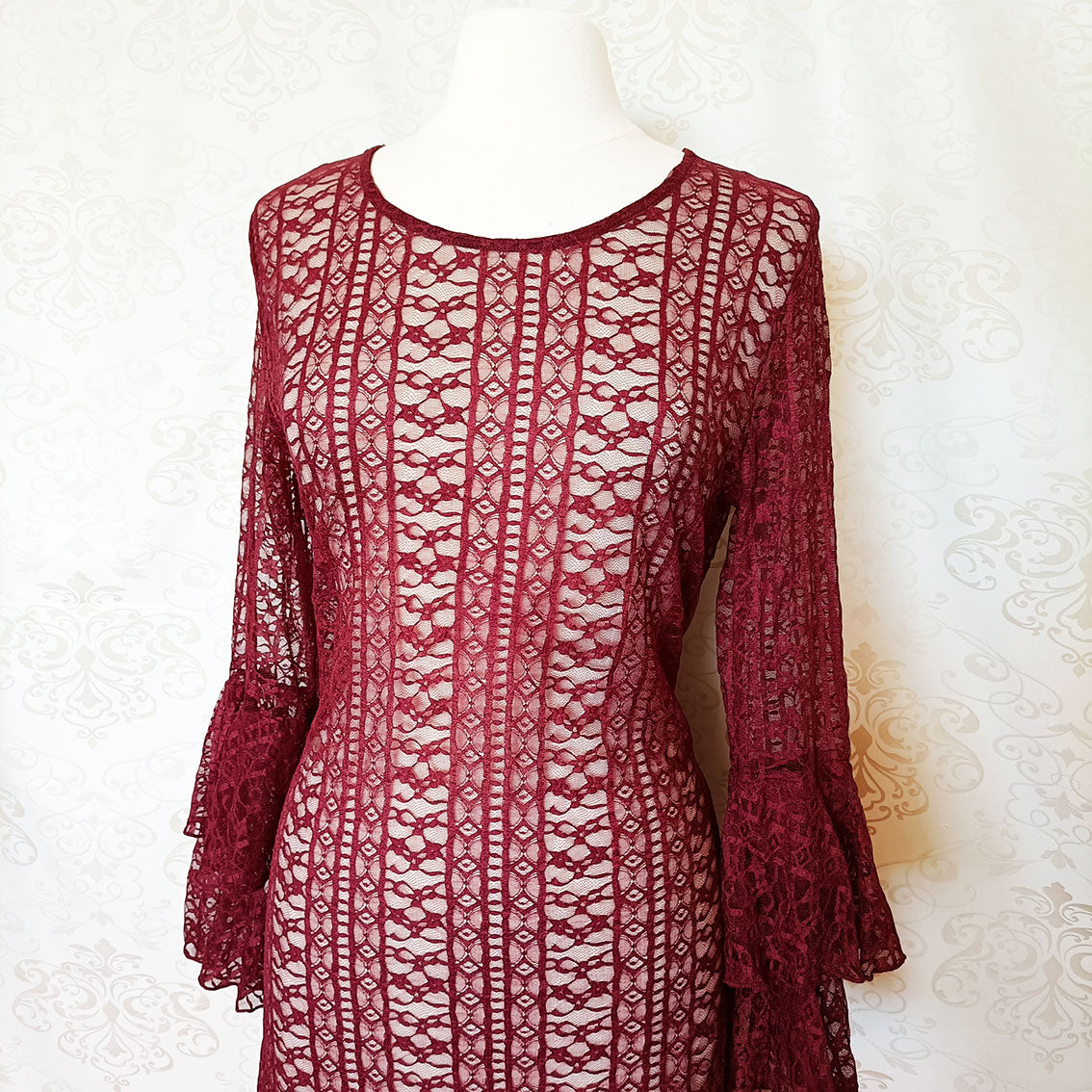 (Modern) Burgundy lace L/S midi dress - Size L