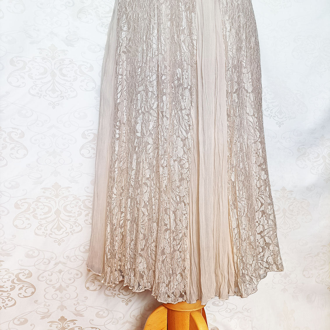(y2k) Cream lace maxi dress - Size 12-14