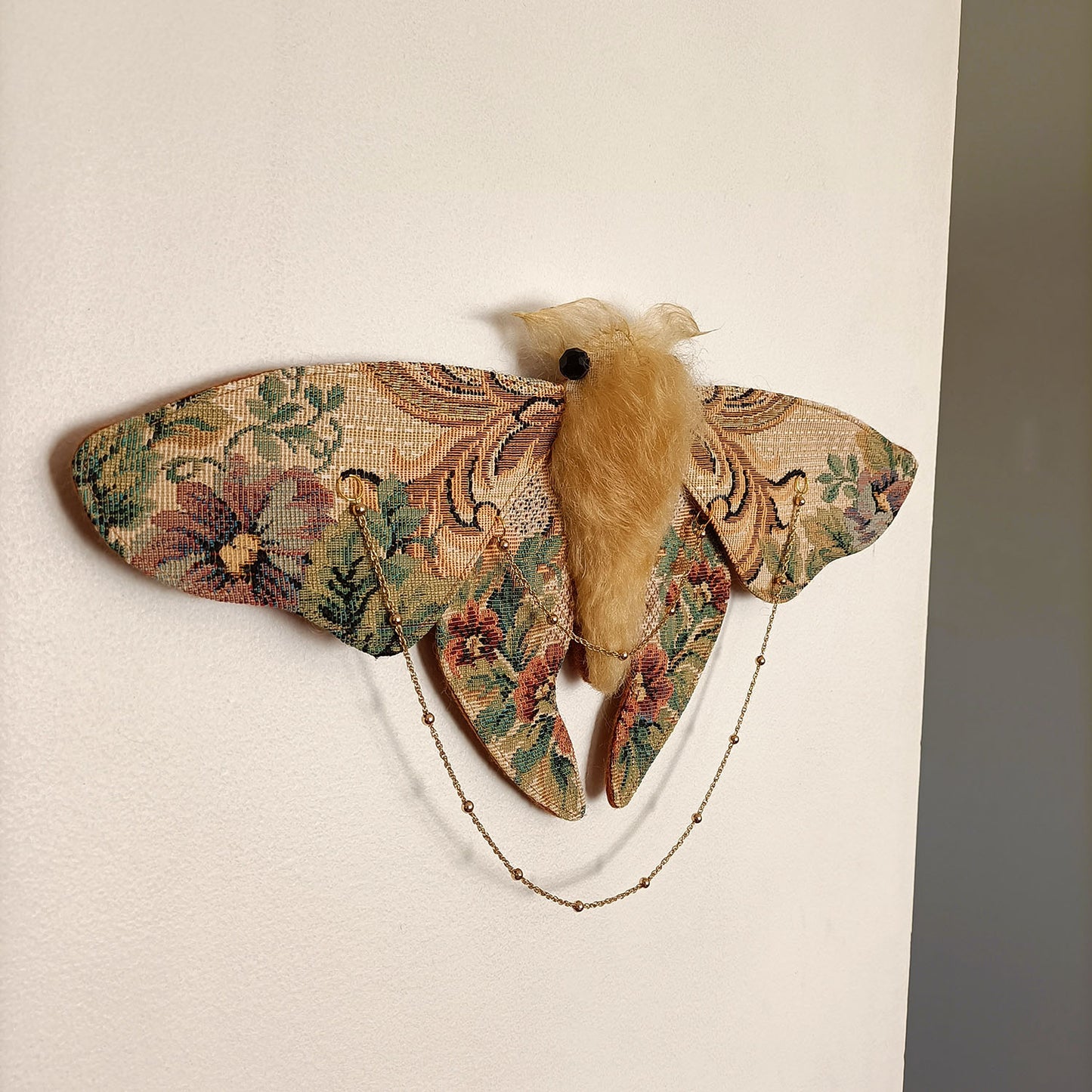 Calliope Moth - 36cm/14in
