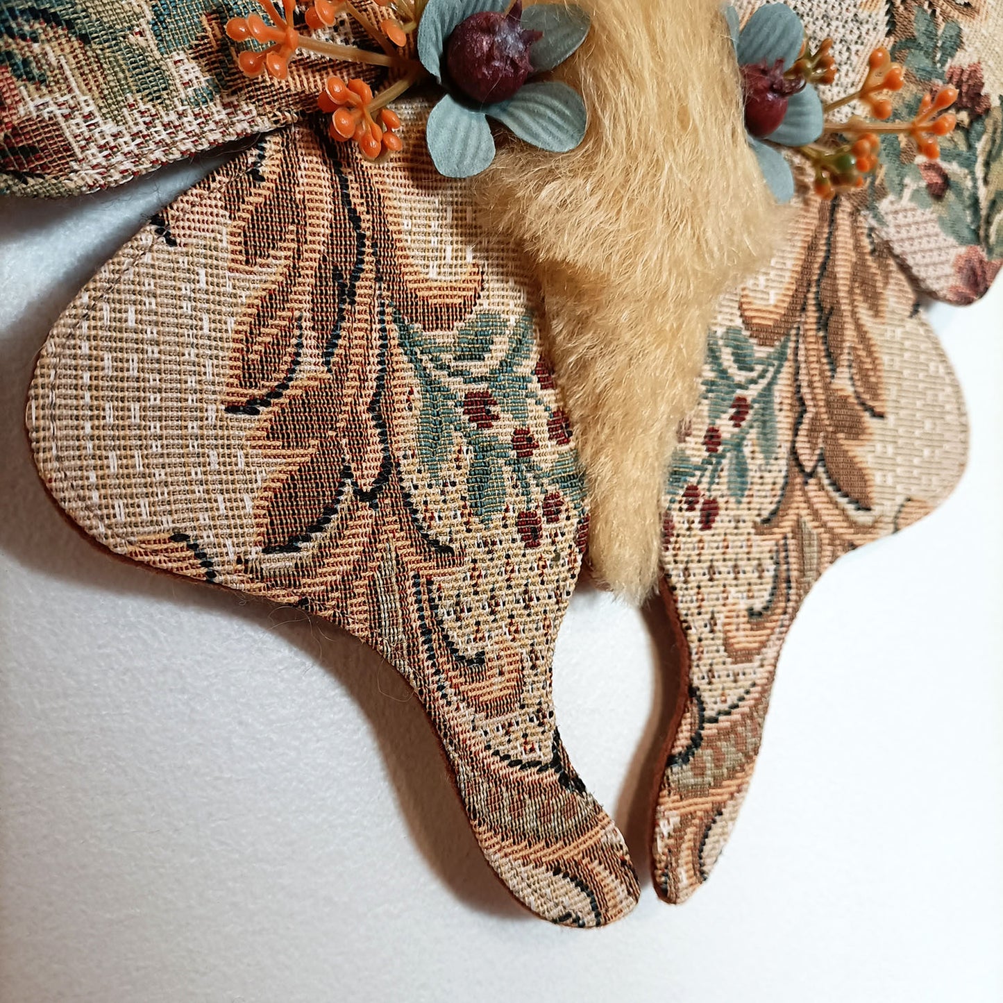 Cassiopeia Moth - 36cm/14in