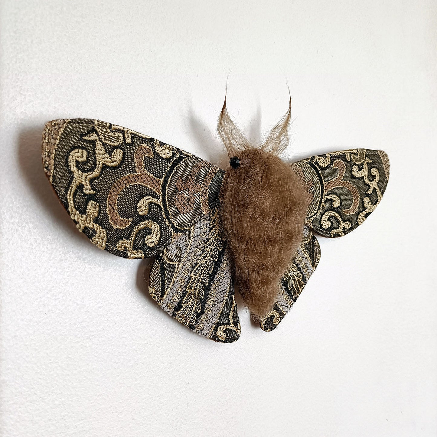Mesmer Moth - 26cm/10in