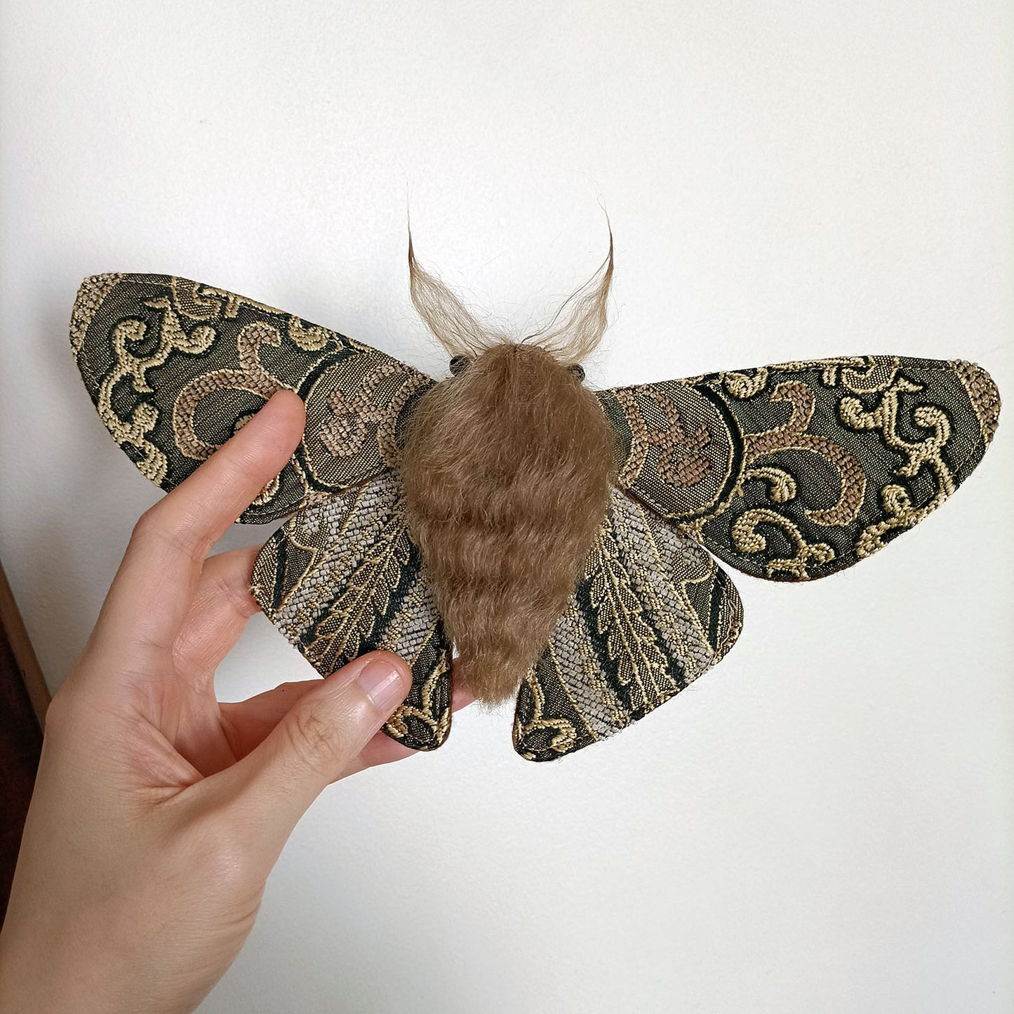Mesmer Moth - 26cm/10in