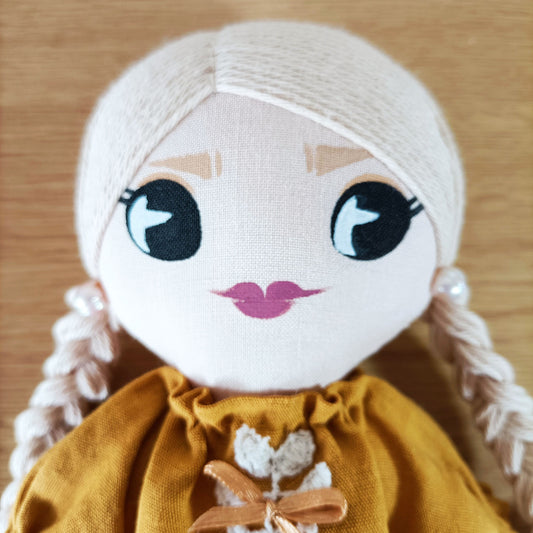 Winifred - 33cm keepsake doll