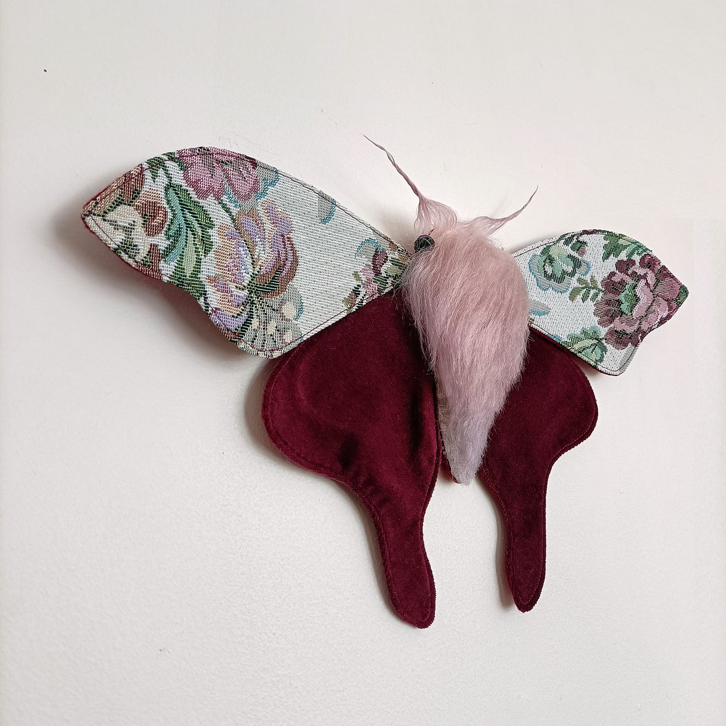 Winter Garden Moth - 36cm/14in