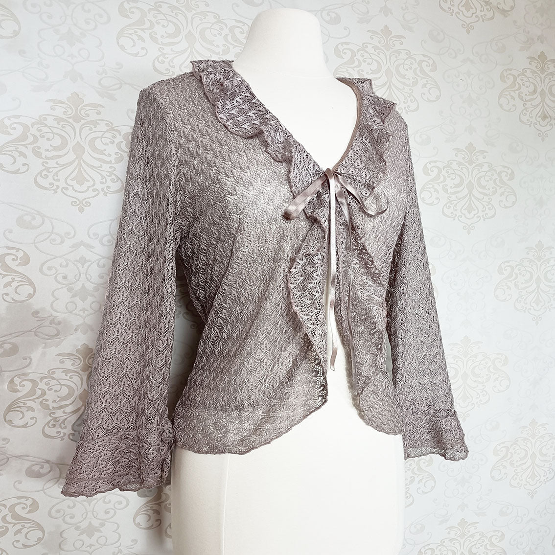 (90s / y2k) Mauve lace cardigan - Size 8-12