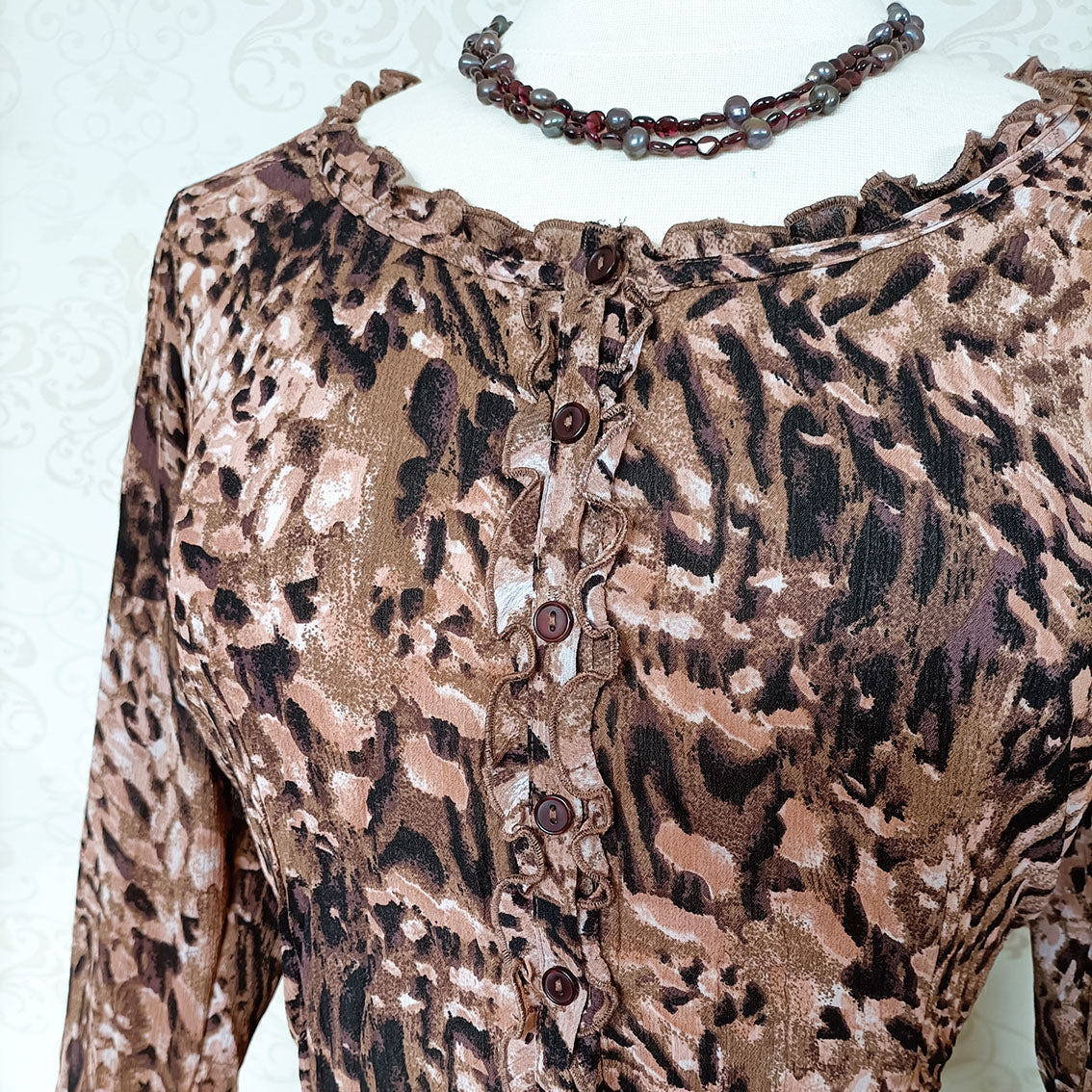 (90s / y2k) Brown abstract animal print top - Size 8-12