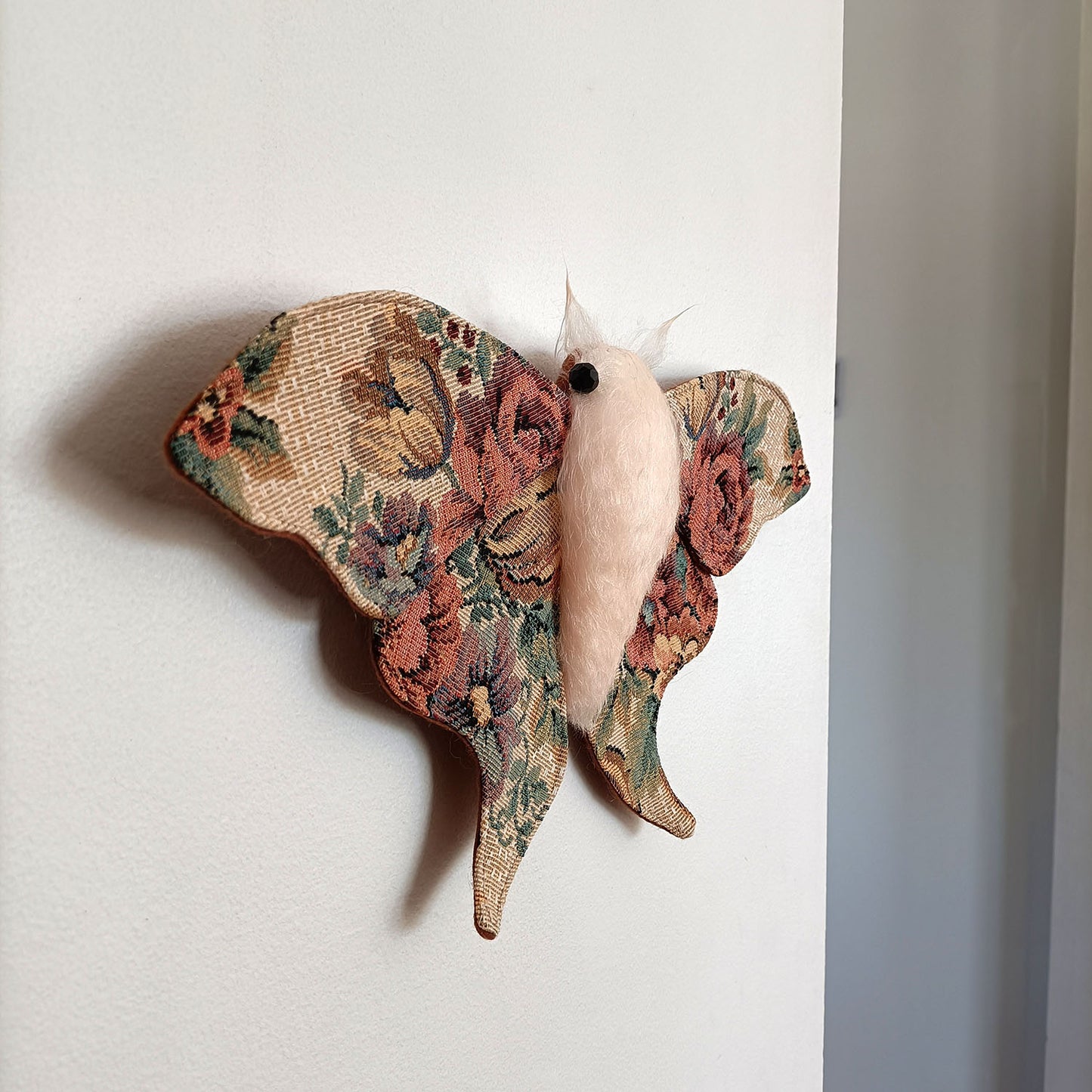 Briar Moth - 36cm/14in