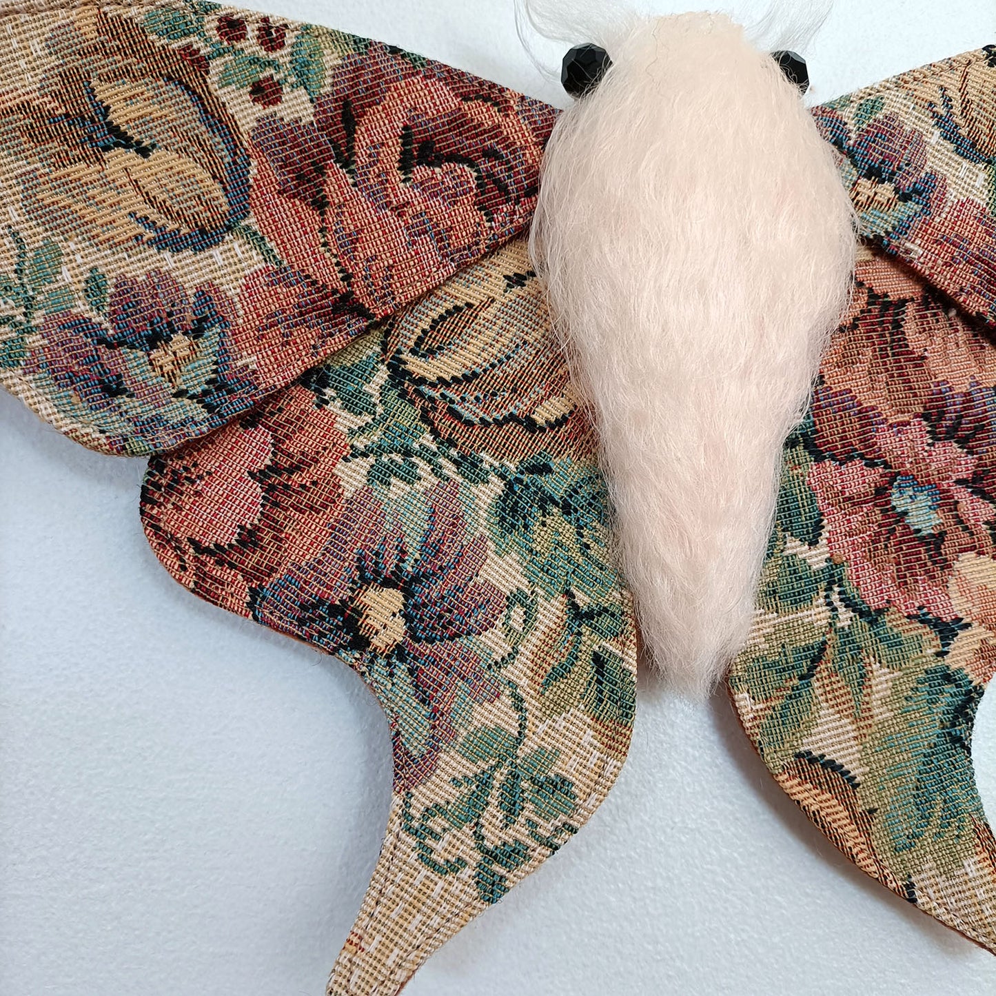 Briar Moth - 36cm/14in