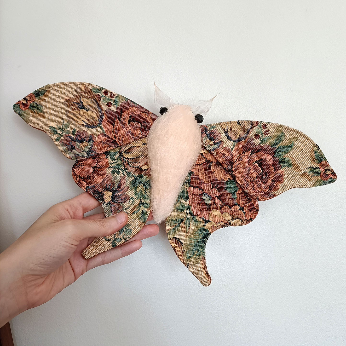 Briar Moth - 36cm/14in