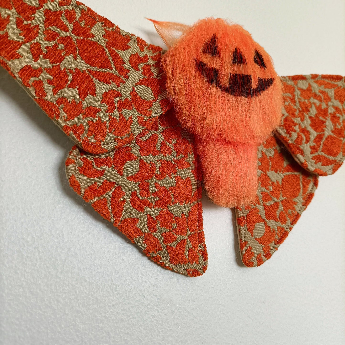 Jack'O'Lantern Moth - 27cm/10.6in