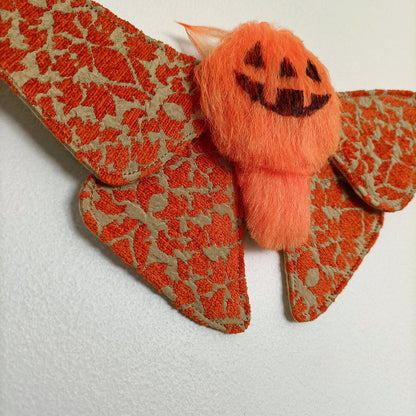 Jack'O'Lantern Moth - 27cm/10.6in