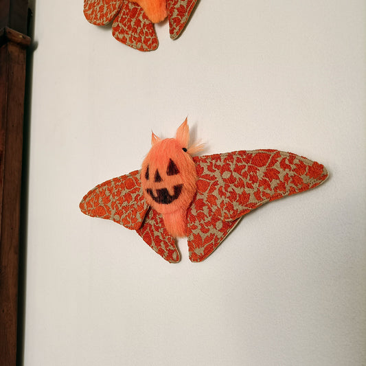 Jack'O'Lantern Moth - 27cm/10.6in