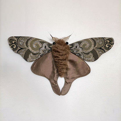 Chandelier Moth - 36cm/14in