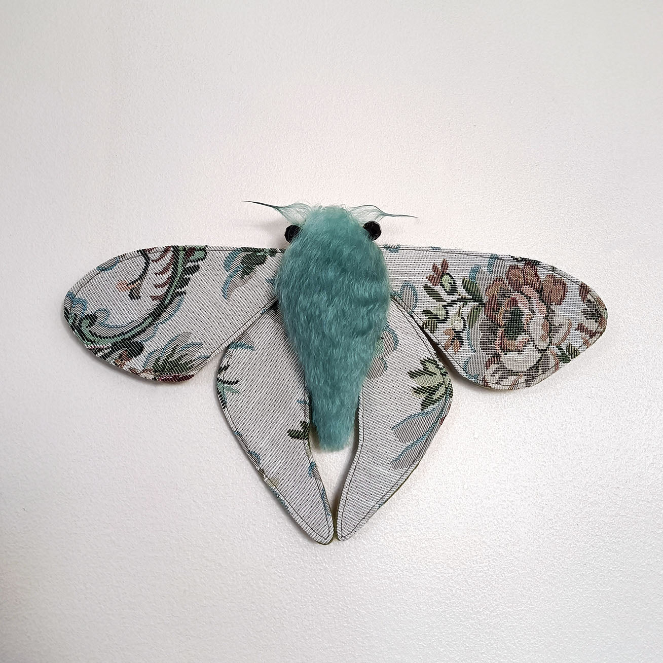 Winter Garden Moth - 28cm/11in
