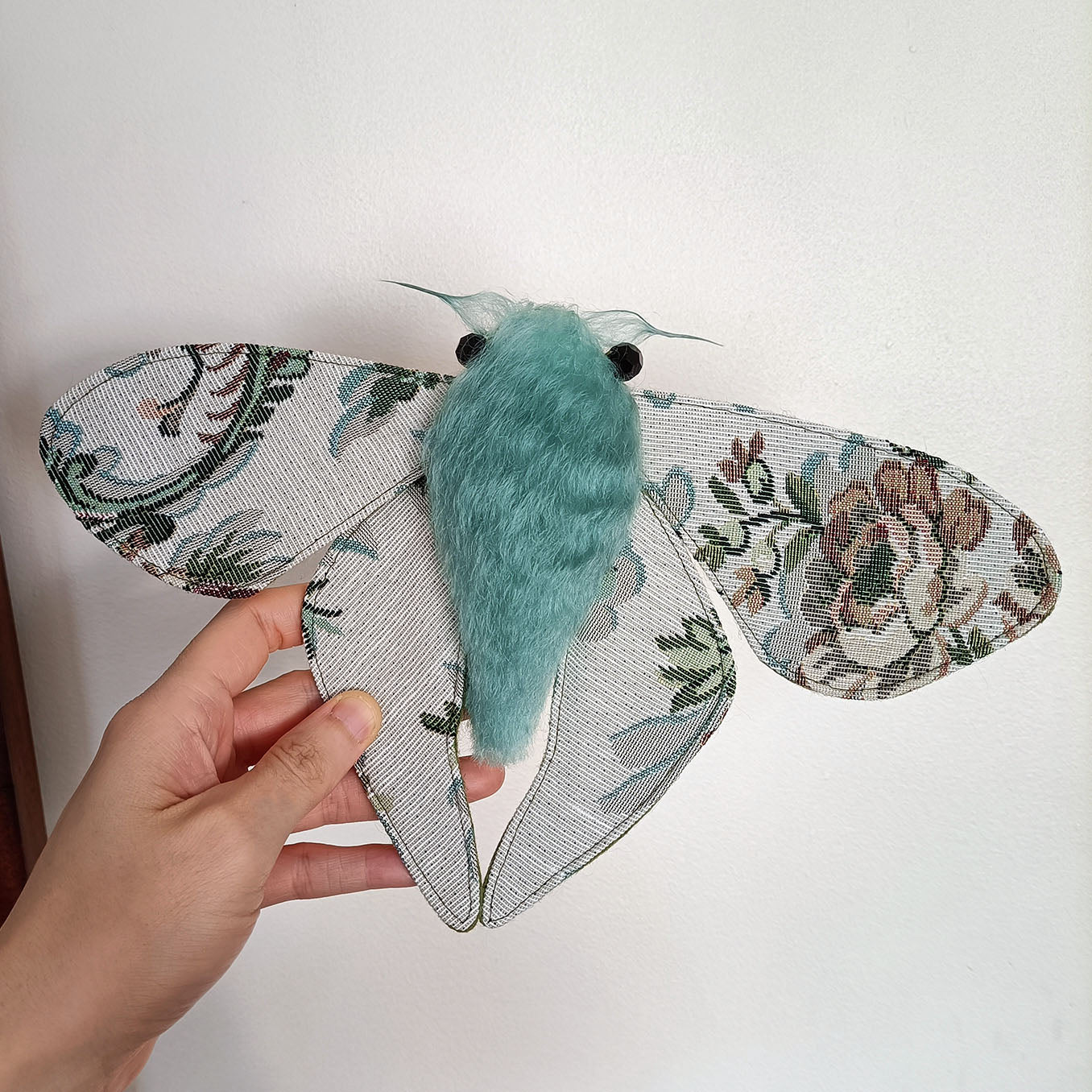 Winter Garden Moth - 28cm/11in