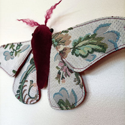 Winter Garden Moth - 26cm / 10in